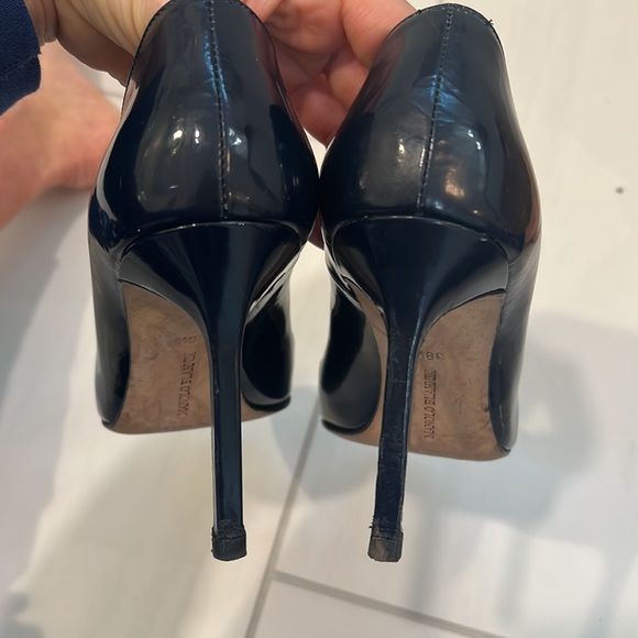 Manolo Blahnik patent navy 38.5 - Picture 4 of 6